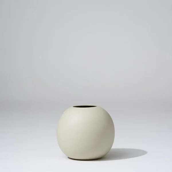 Marmoset Found Ceramics | Vases & Vessels | Cloud Bubble Vase Chalk (M)
