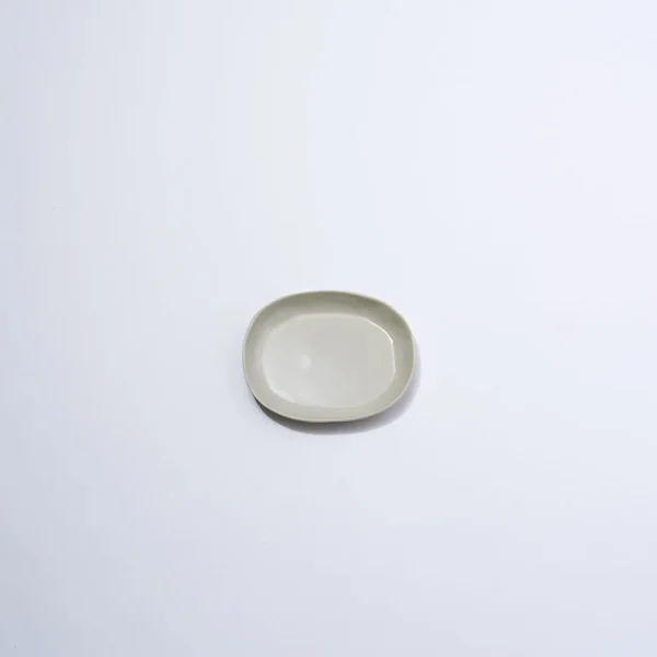Marmoset Found Ceramics | Plates | Cloud Oval Plate Chalk (S)