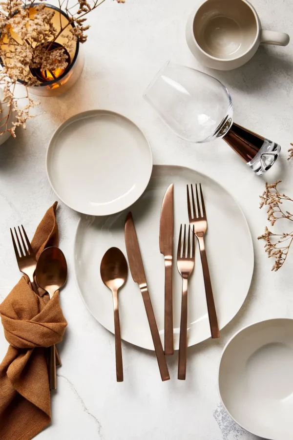 Marmoset Found Ceramics | Dinner Sets | Cloud Round Plate Chalk (S)
