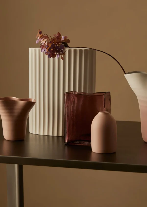 Marmoset Found Ceramics | Decorating | Cloud Sunday Vase Icy Pink (M)
