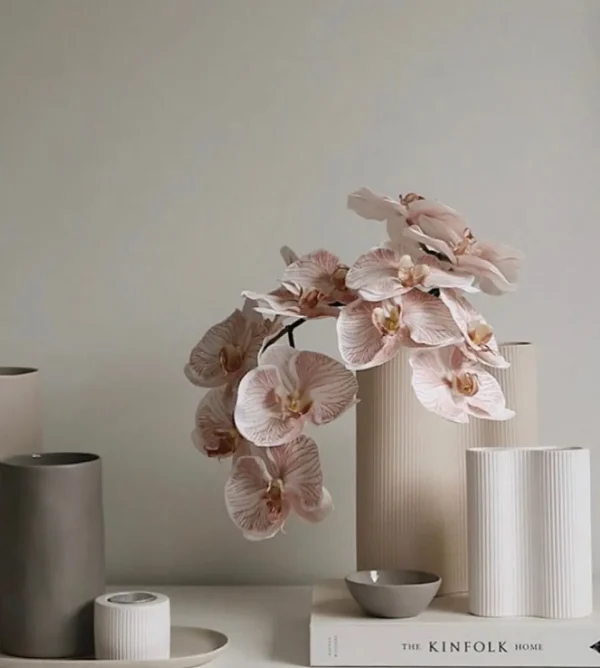 Marmoset Found Decorating | Vases & Vessels | Cloud Vase Dove Grey (M)