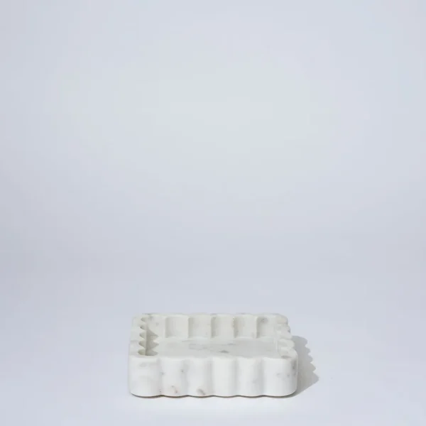 Marmoset Found Decorating | Marble Rectangle Ribbed Catchall White Marle