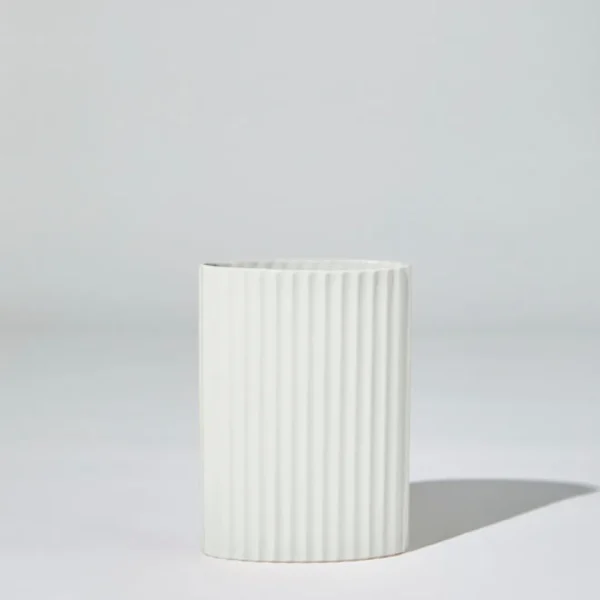 Marmoset Found Ceramics | Decorating | Ripple Oval Vase Snow (M)