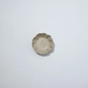 Marmoset Found Ceramics | Bowls | Ruffle Bowl Chalk White (S)