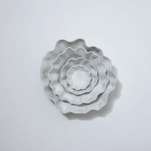 Marmoset Found Bowls | Ceramics | Ruffle Bowl Snow White (L)