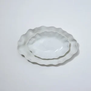 Marmoset Found Serving Platters & Trays | Ceramics | Ruffle Rectangle Platter Snow White (XL)