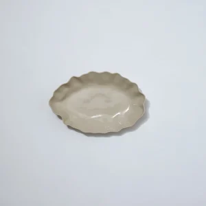 Marmoset Found Serving Platters & Trays | Ceramics | Ruffle Rectangle Platter Chalk White (M)